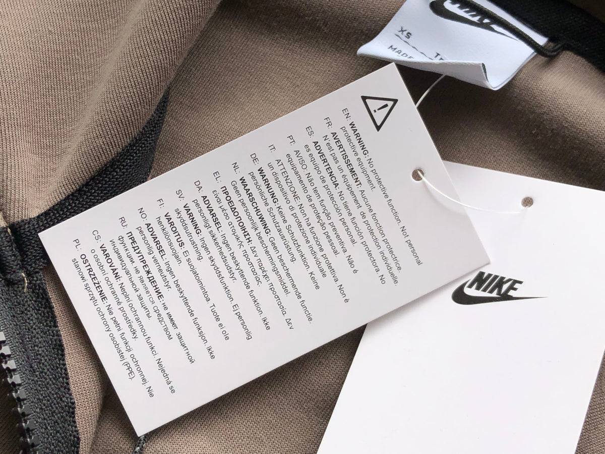 NK TECH FLEECE – LIGHT BROWN (completa)