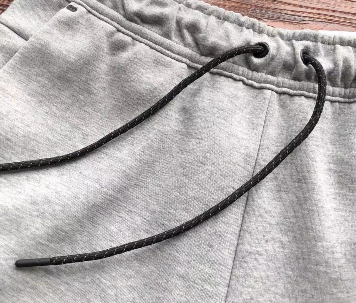TECH SHORTS – GREY