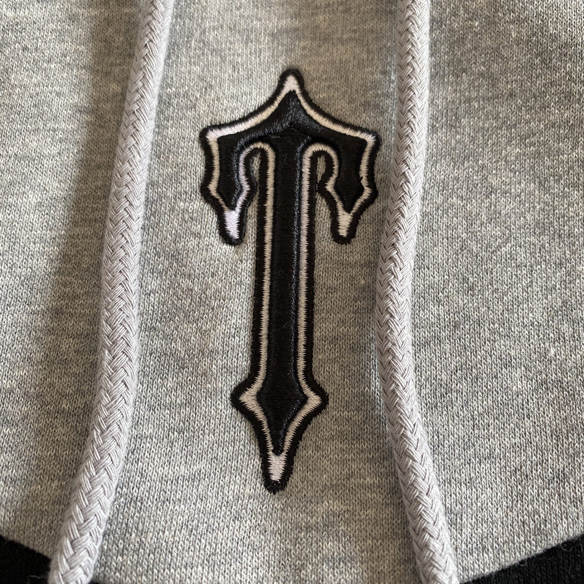 V-STRIPE HOODED TRACKSUIT