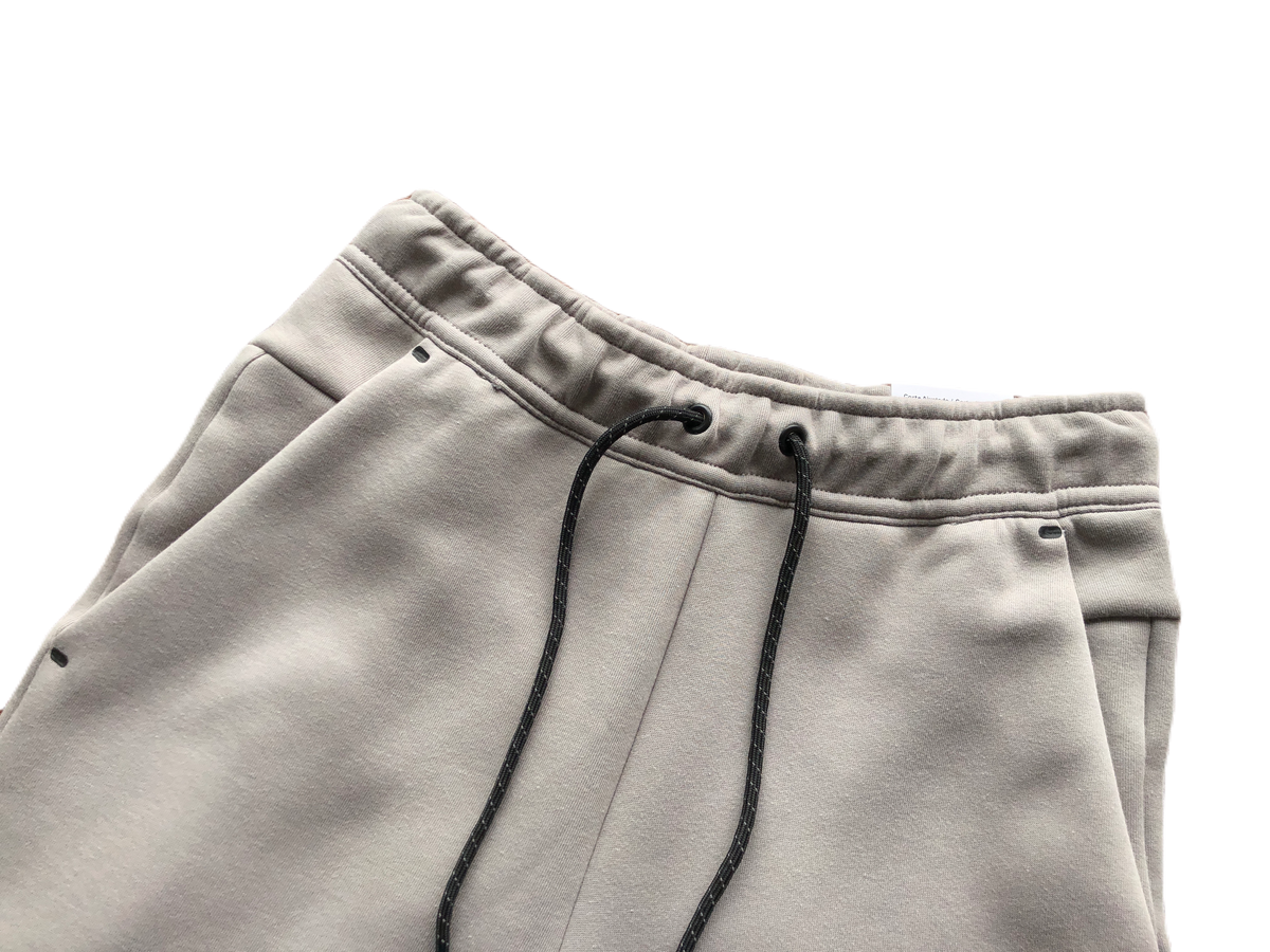 NK TECH FLEECE – LIGHT BROWN (completa)