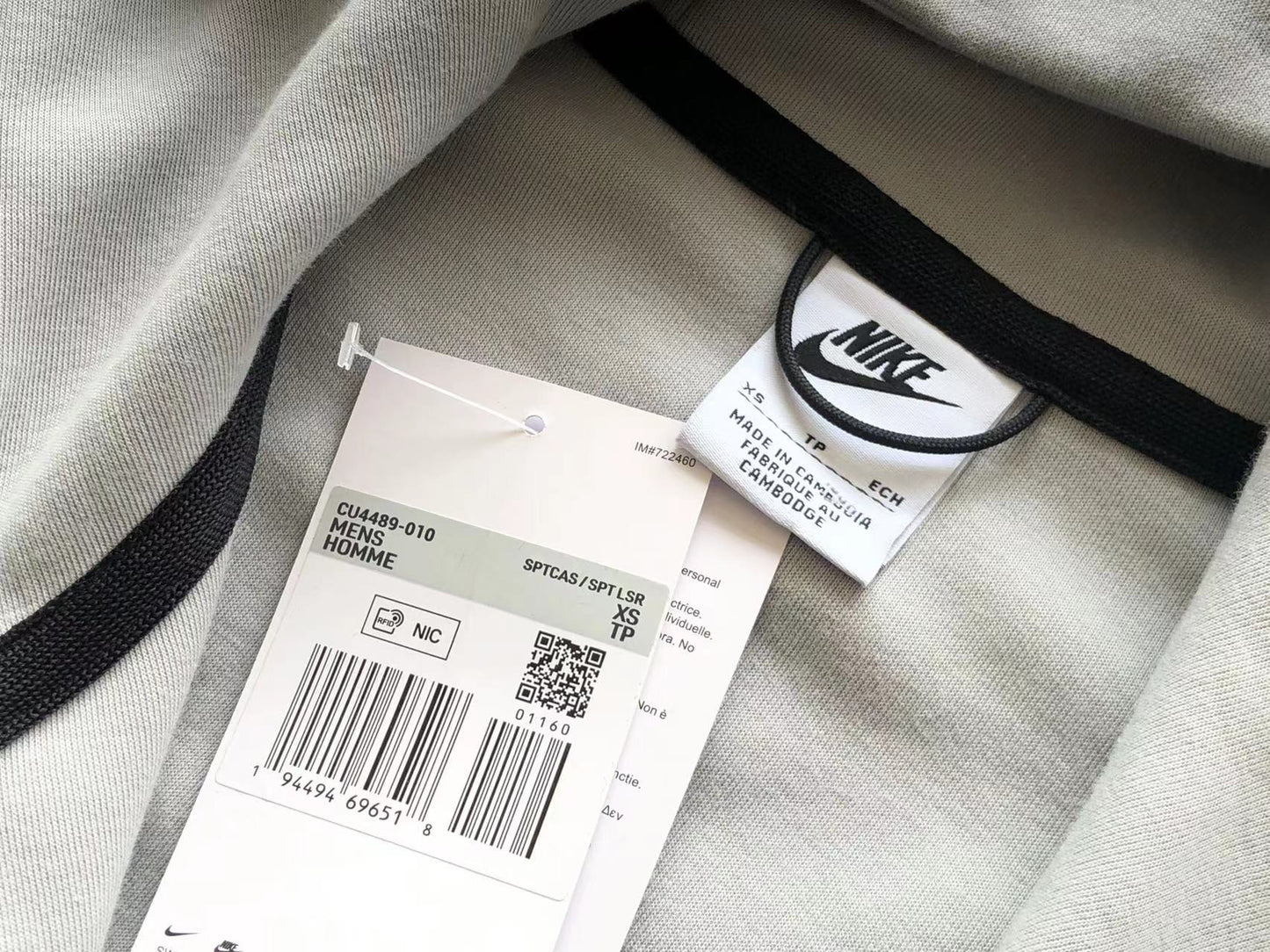 NK TECH FLEECE – GREY/WHITE (completa)