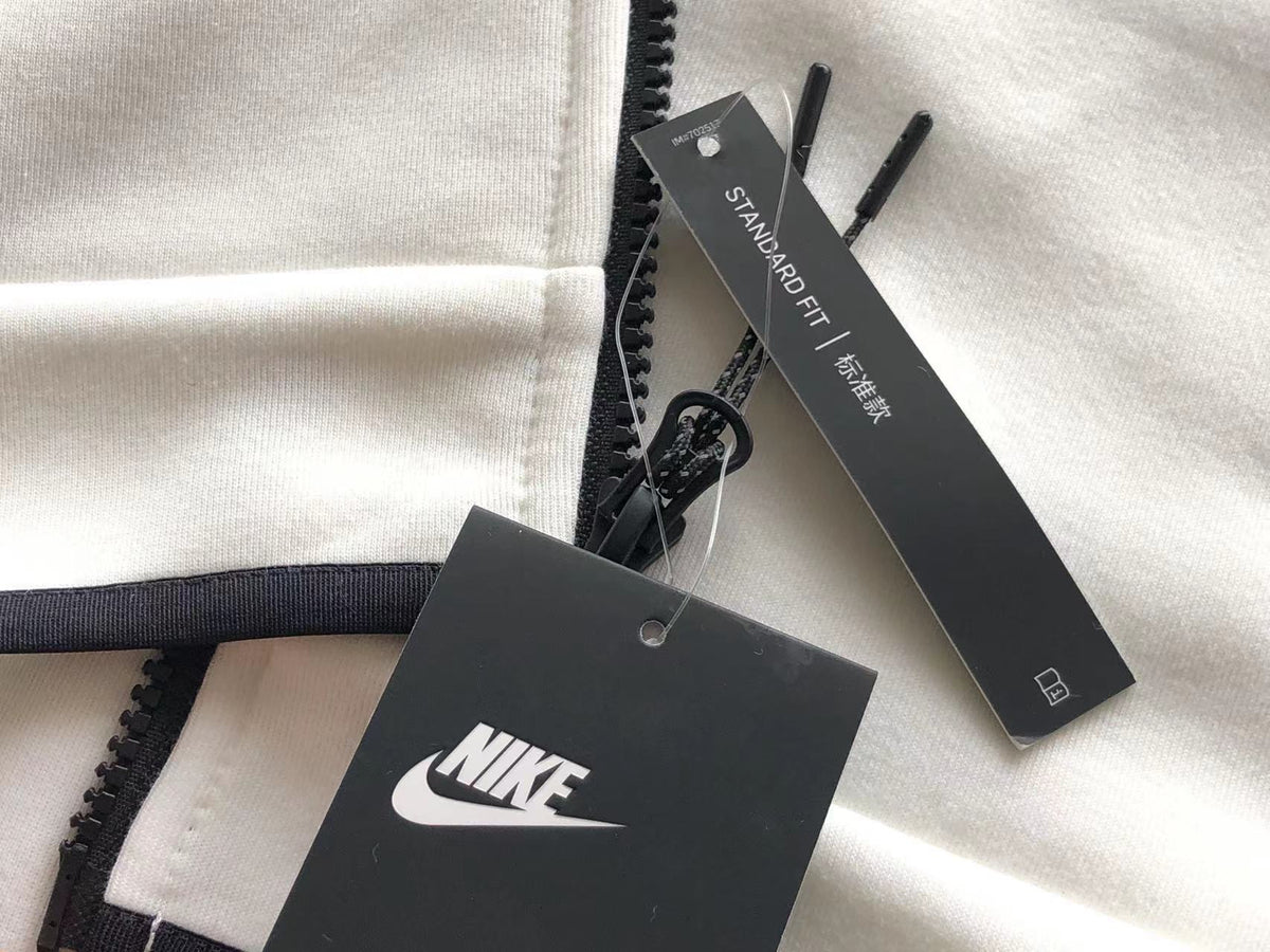 NK TECH FLEECE – WHITE (completa)