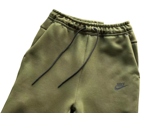 TECH SHORTS – GREEN