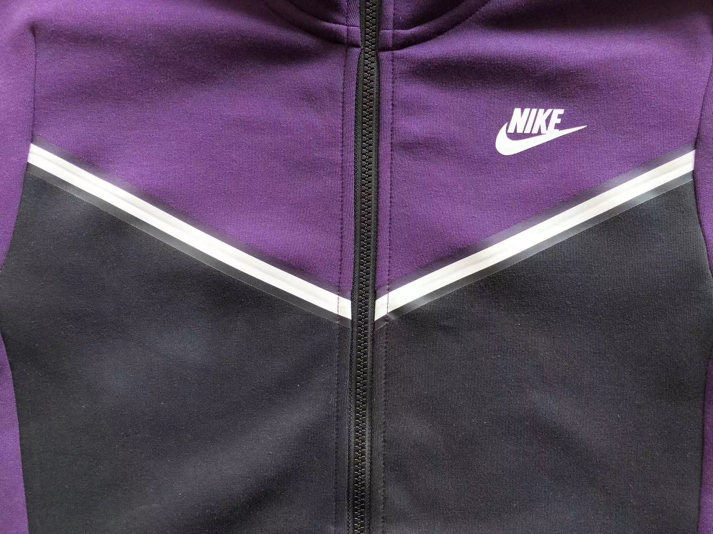 NK TECH FLEECE – PURPLE/BLACK (completa)