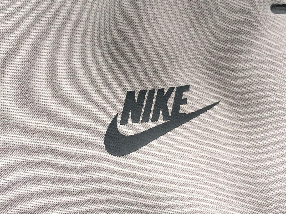 NK TECH FLEECE – LIGHT BROWN (completa)
