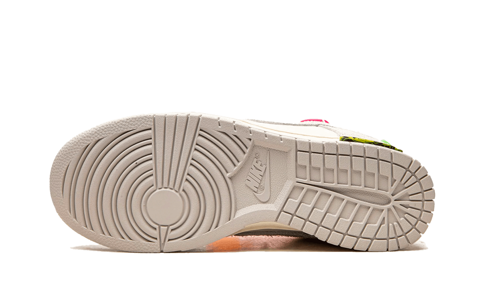 DUNK LOW OFF-W. LOT 17
