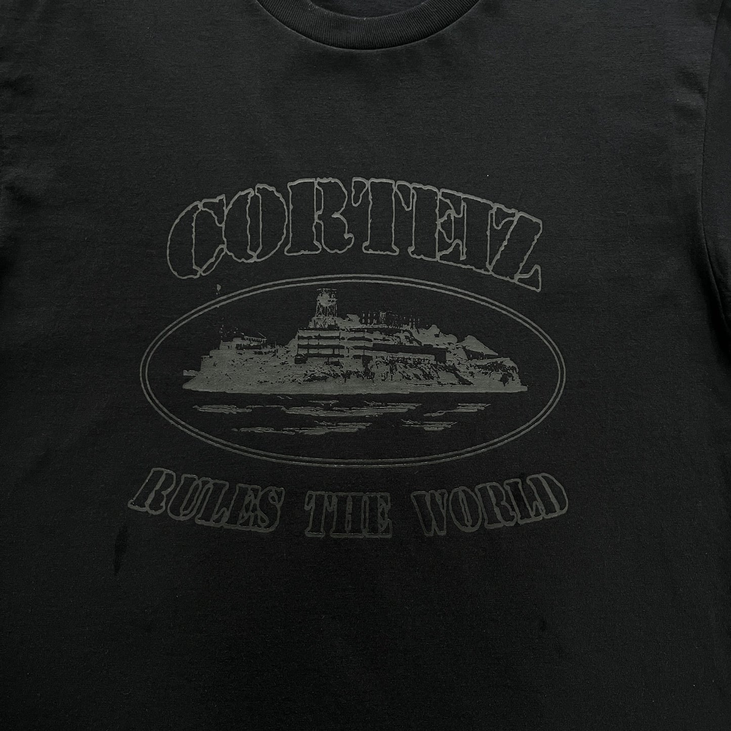 T-SHIRT