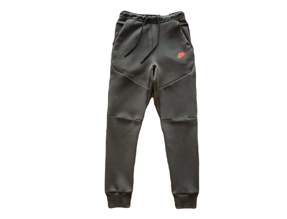 NK TECH FLEECE – BLACK/DARK GREY (completa)