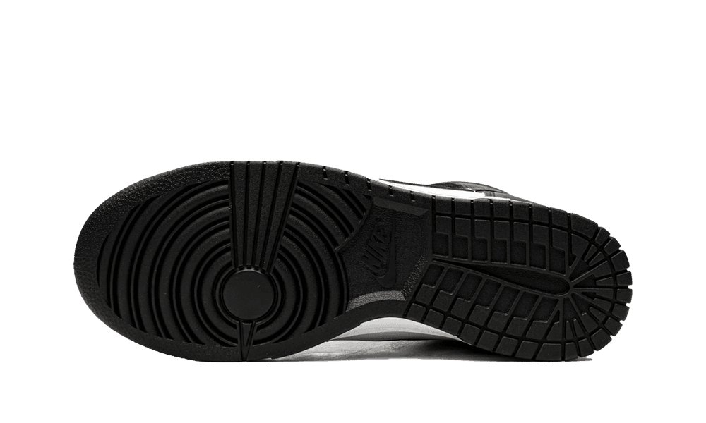DUNK HIGH WHITE BLACK