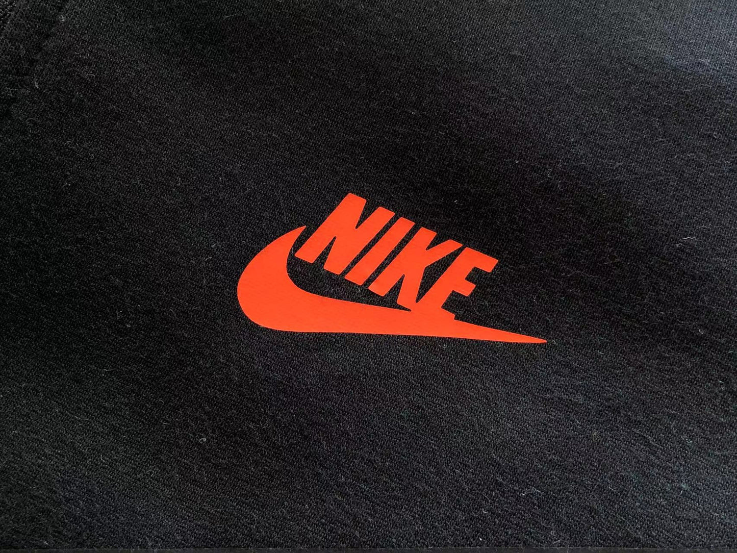 NK TECH FLEECE – BLACK/DARK GREY (completa)