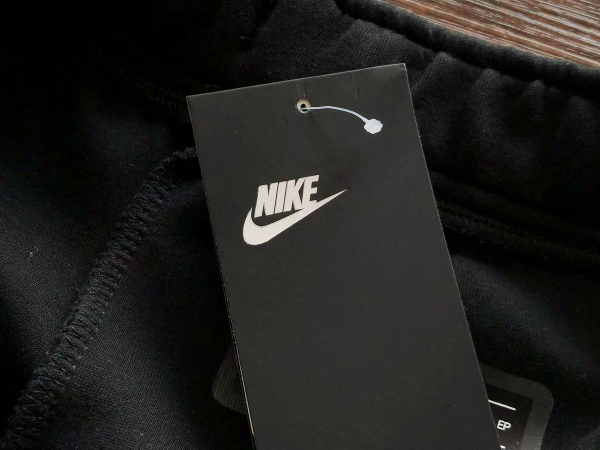 NK TECH FLEECE – BLACK (completa)