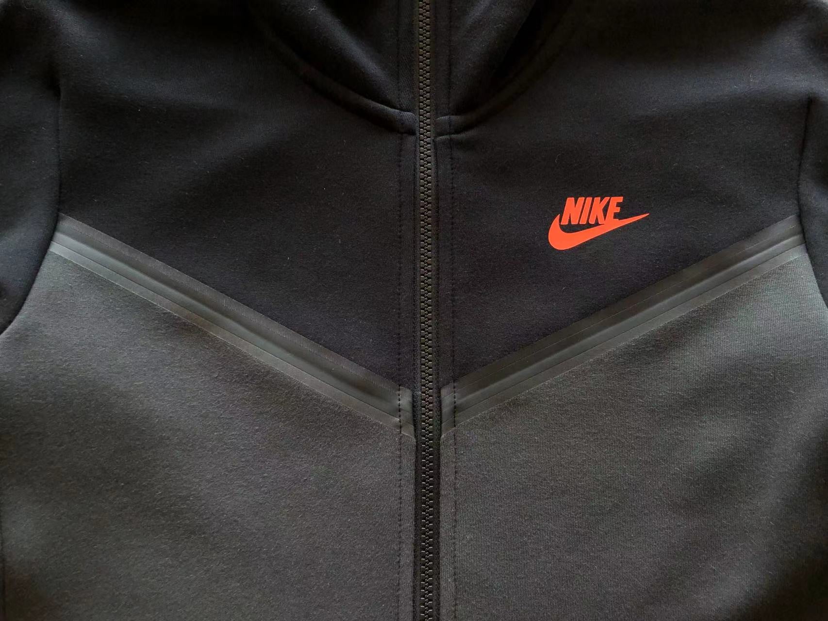 NK TECH FLEECE – BLACK/DARK GREY (completa)