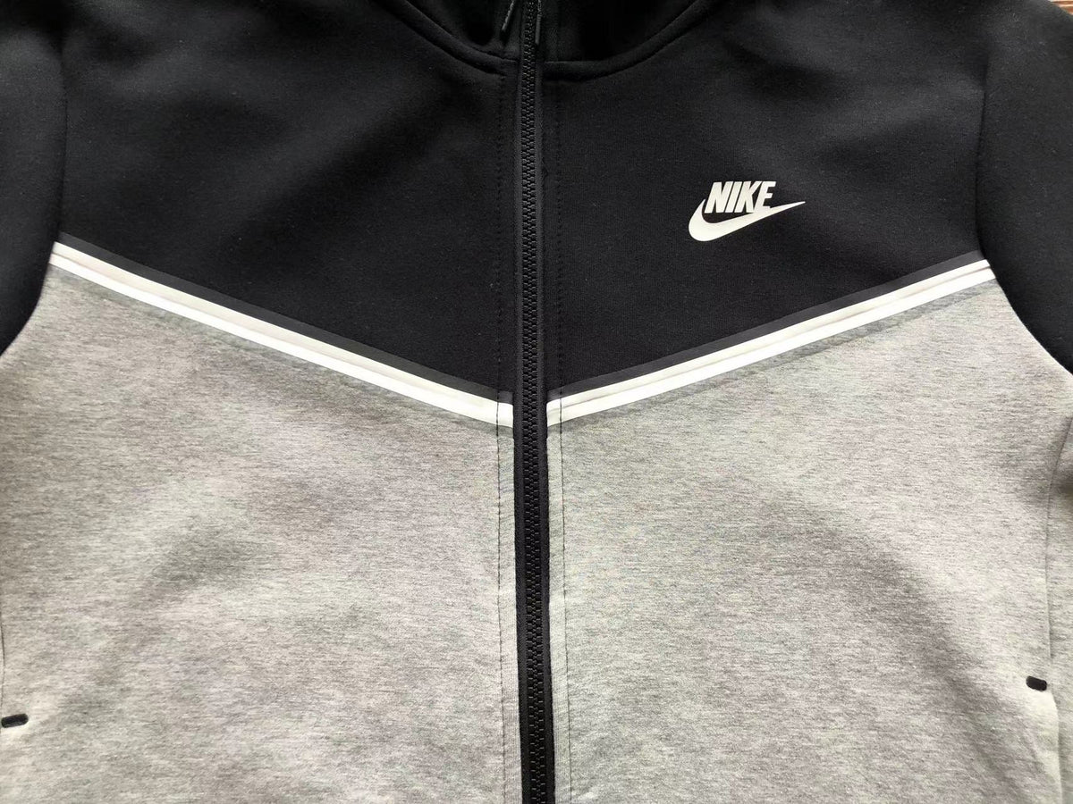 NK TECH FLEECE – GREY/BLACK (completa)